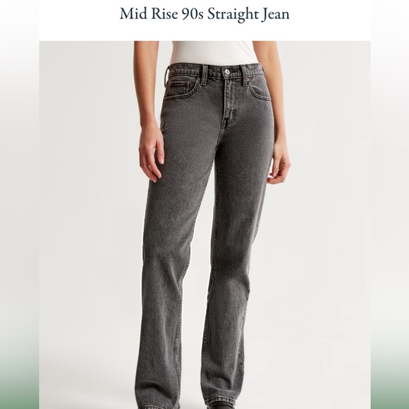 NWT Abercrombie Mid Rise 90s Straight Jeans 33 (16) Short - Picture 1 of 3